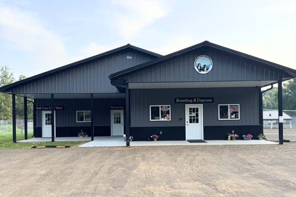 dog training, dog daycare, dog boarding, dog grooming, self-service dog wash